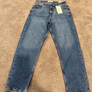 Zara High-Rise Mom  Jeans in Blue Denim NEW WITH TAGS